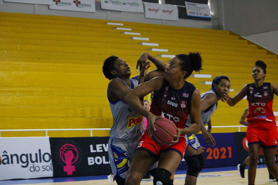 Blumenau volta de São Paulo com três pontos na bagagem pela Liga de Basquete Feminino