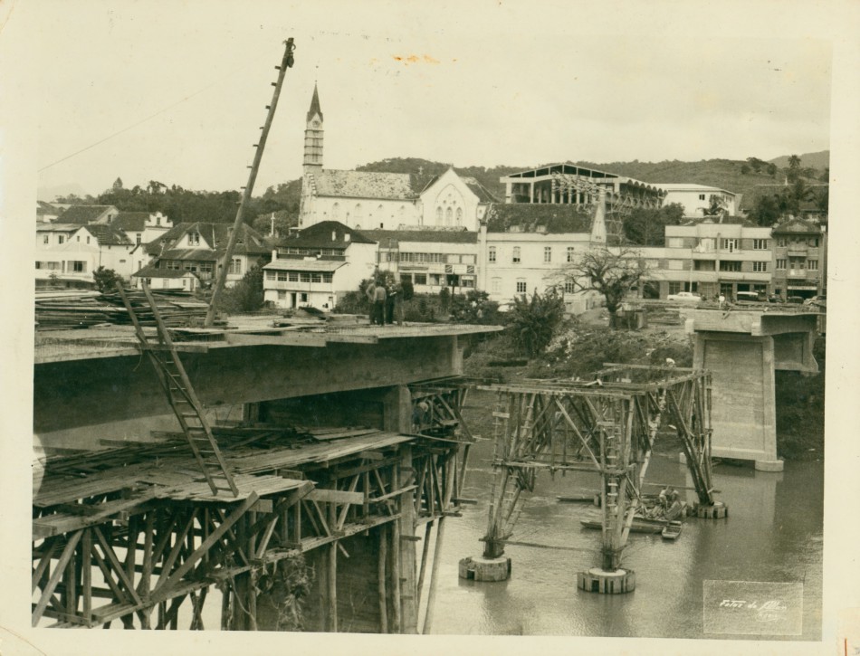 Memória Digital: Ponte Adolfo Konder