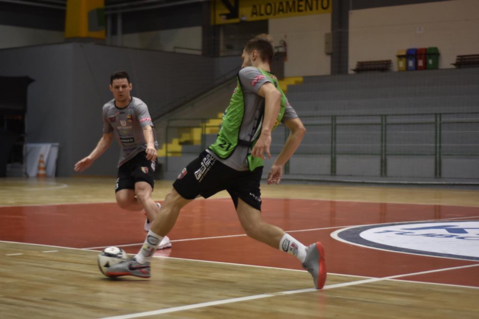 Blumenau Futsal encara o Atlântico neste domingo pela Liga Nacional