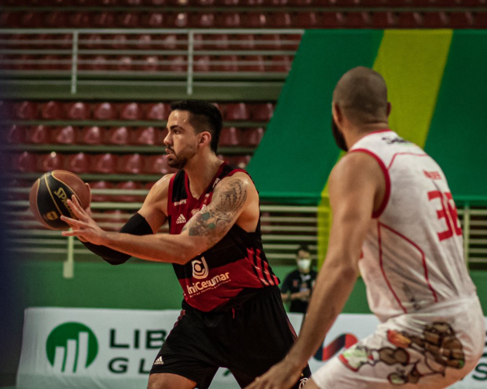 Em partida impecável, Flamengo Blumenau elimina Osasco e vai à final do Campeonato Brasileiro de Basquete