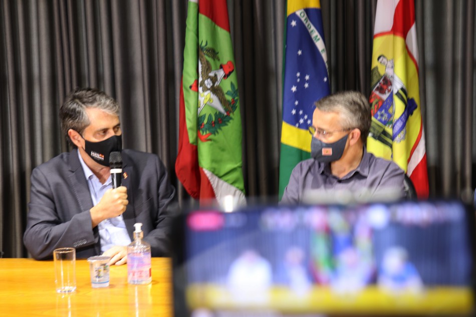 Mário Hildebrandt reforça pedido por mais doses de vacina ao Secretário de Estado da Saúde, Andre Motta Ribeiro