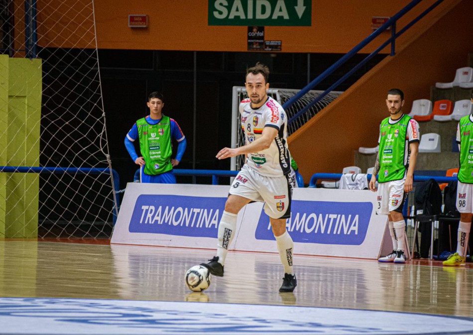 Blumenau Futsal defende invencibilidade em casa contra Cascavel