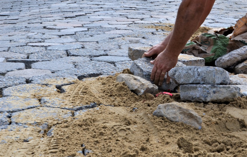 Seurb inicia manutenção na Rua Irmã Aluísianis nesta terça, dia 22