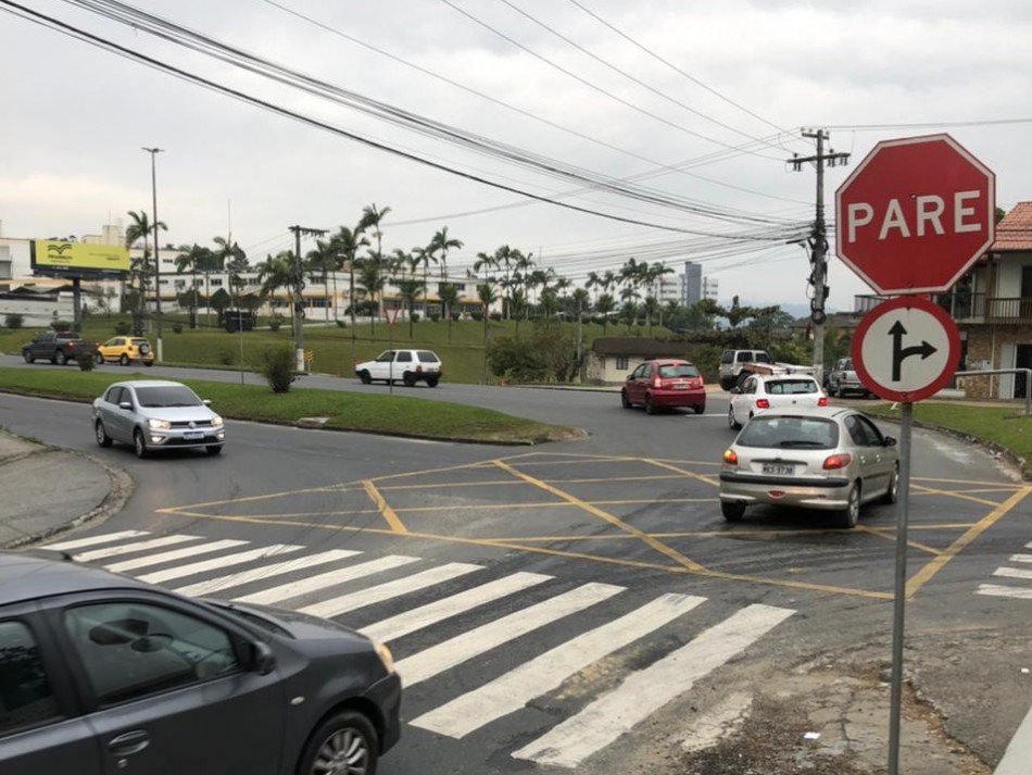Rua Eng. Udo Deeke terá novas calçadas, ciclovia e sinalização