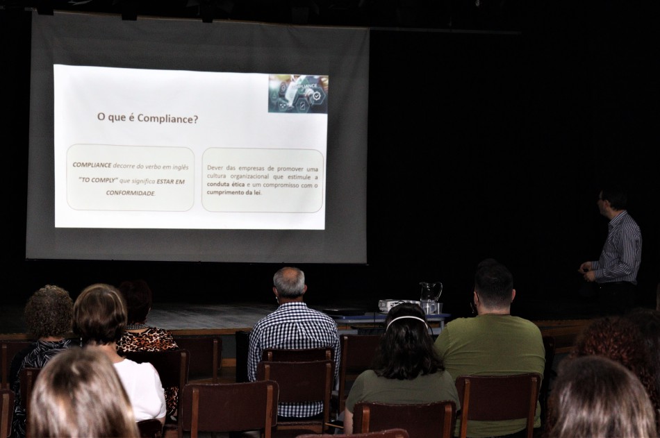 Controladoria capacita servidores em Programa de Compliance Público
