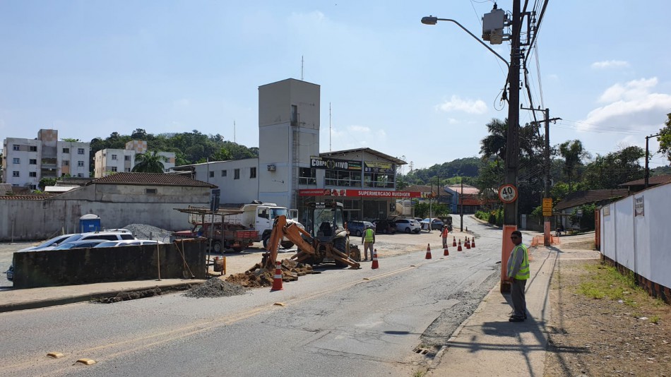 Município inicia obra de revitalização na Rua Franz Volles