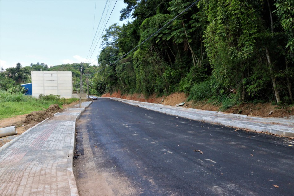Obra da Rua Theodoro Nuss avança e deve ser pavimentada nesta semana 