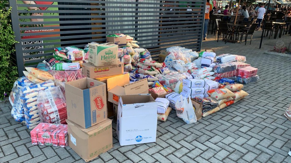 Prefeitura recebe cerca de 1.500 Kg de alimentos de gincaneiros de Blumenau