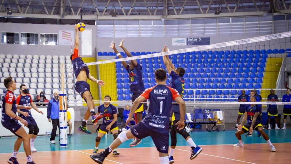 Título no vôlei e medalhas no badminton foram os destaques do esporte de Blumenau no fim de semana
