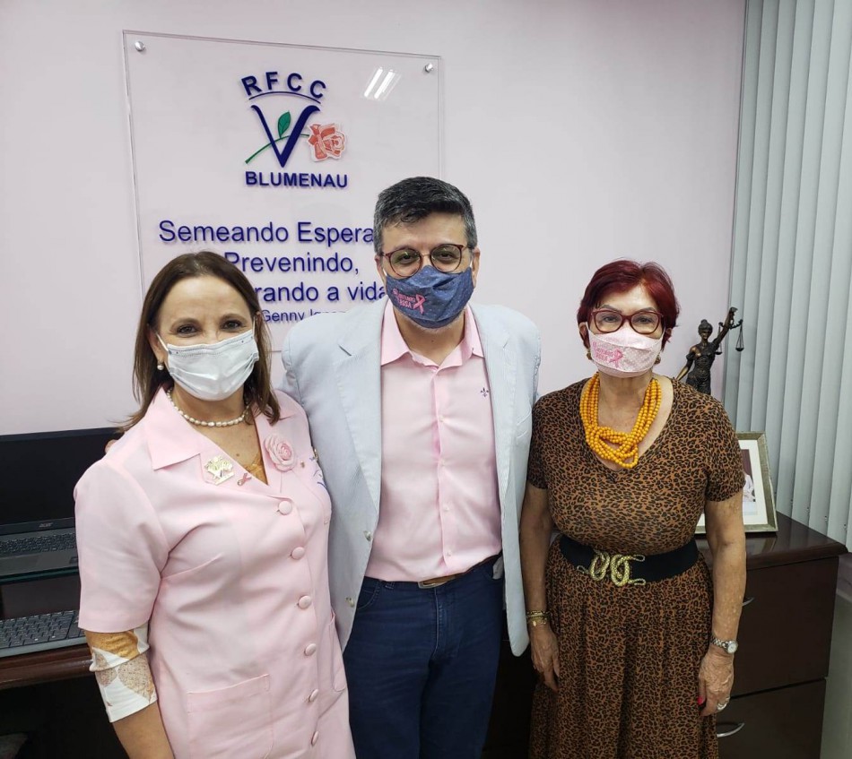 Programação cultural do Outubro Rosa será online
