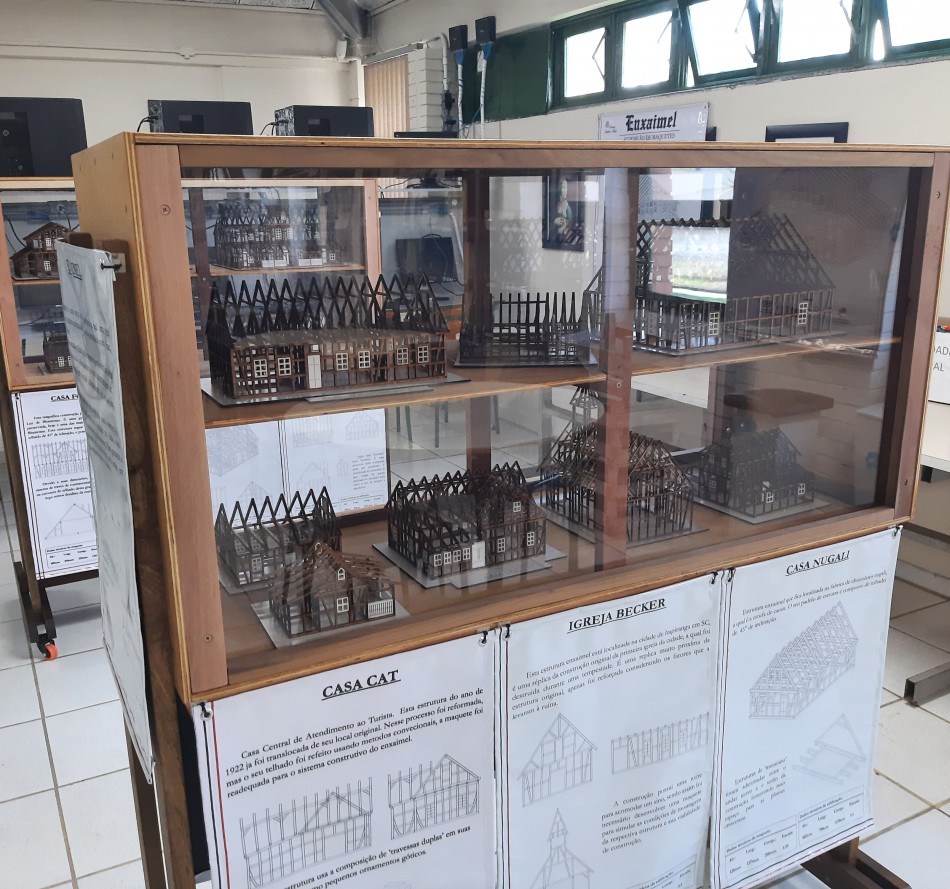 Exposição de casas enxaimel em miniatura chega ao Cedup