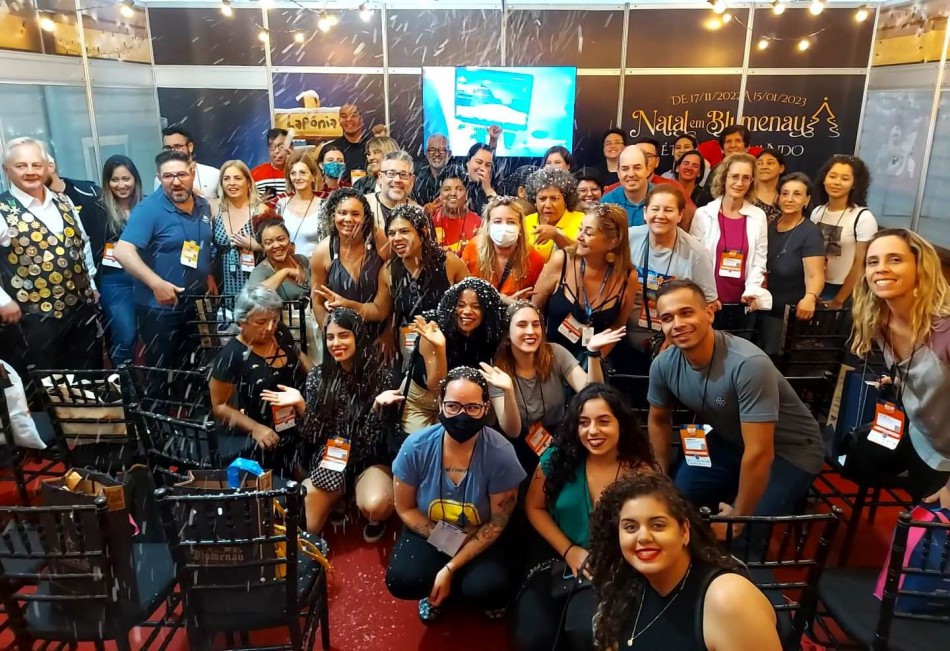 Experiência de Natal e Oktoberfest foram os destaques no estande de Blumenau na BNT Mercosul 