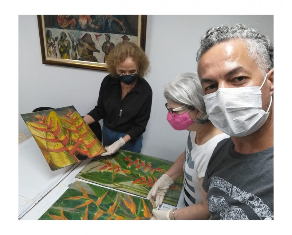 Obras do acervo do MAB ganham novos chassis e molduras