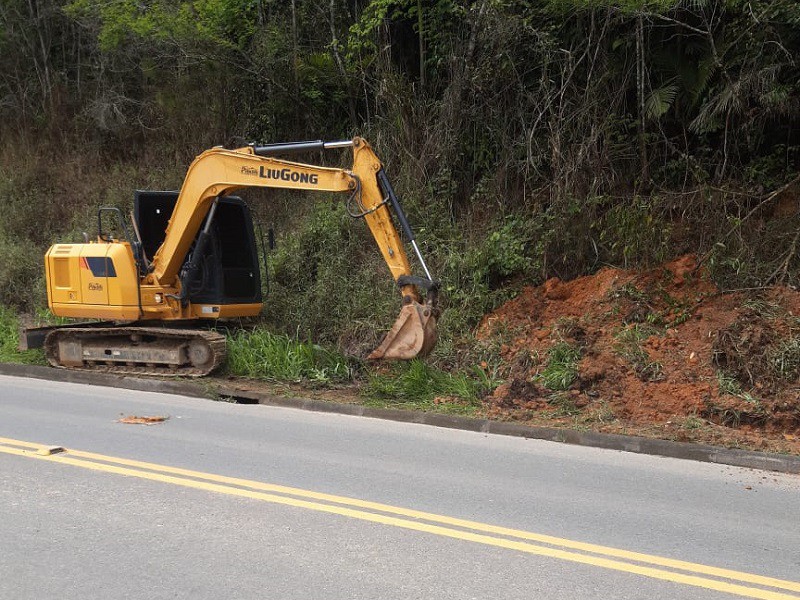 Samae inicia obras de implantação de novas redes na rua Theodor Kleine