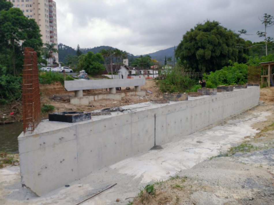 Lançamento das vigas da nova Ponte do Garcia inicia a partir desta terça-feira
