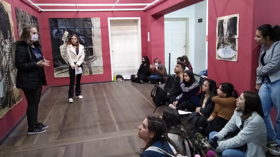 Curso de Artes Visuais da Furb estabelece estágio no MAB