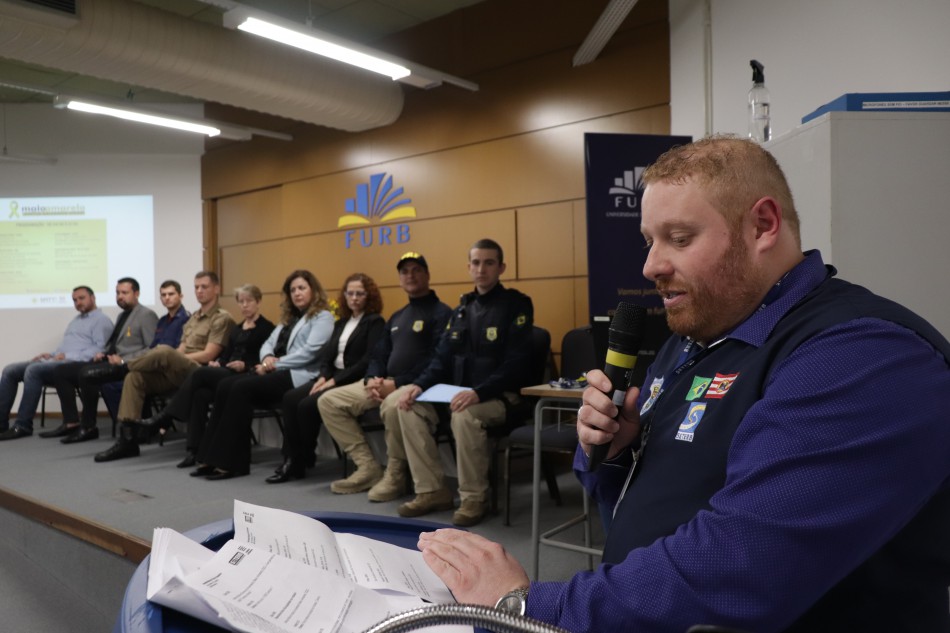 Abertura do Maio Amarelo Blumenau faz lançamento de projetos sobre educação no trânsito