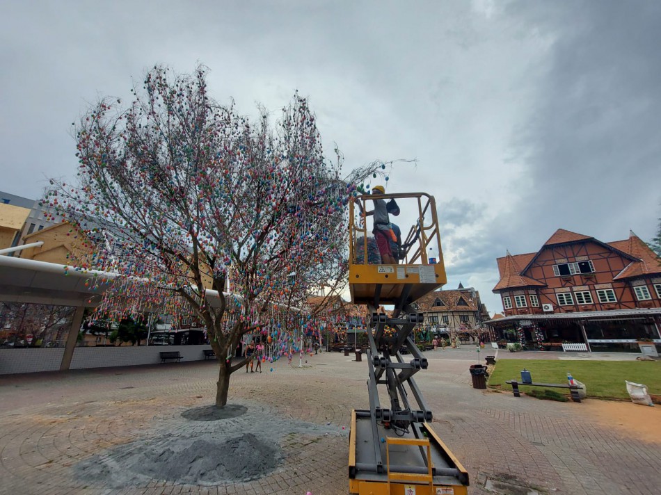 Páscoa em Blumenau começa a ganhar forma no Parque Vila Germânica