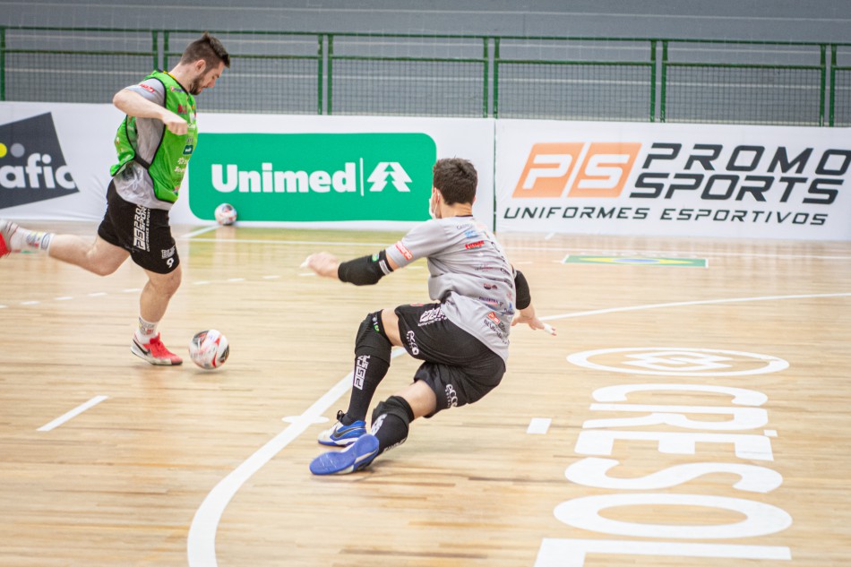 Blumenau decide em casa futuro na Liga Futsal contra Joinville