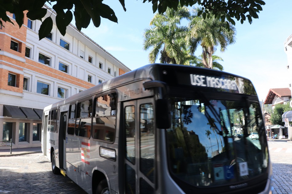 Prefeitura faz novos ajustes e inclusão de horários no Transporte Coletivo 