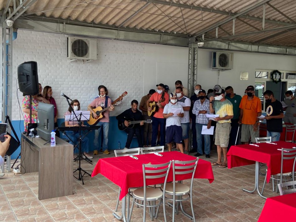 Usuários do Amblu participam de confraternização de fim de ano