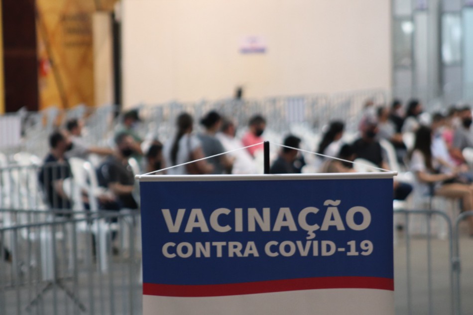 Doses da vacina Pfizer se esgotam em Blumenau