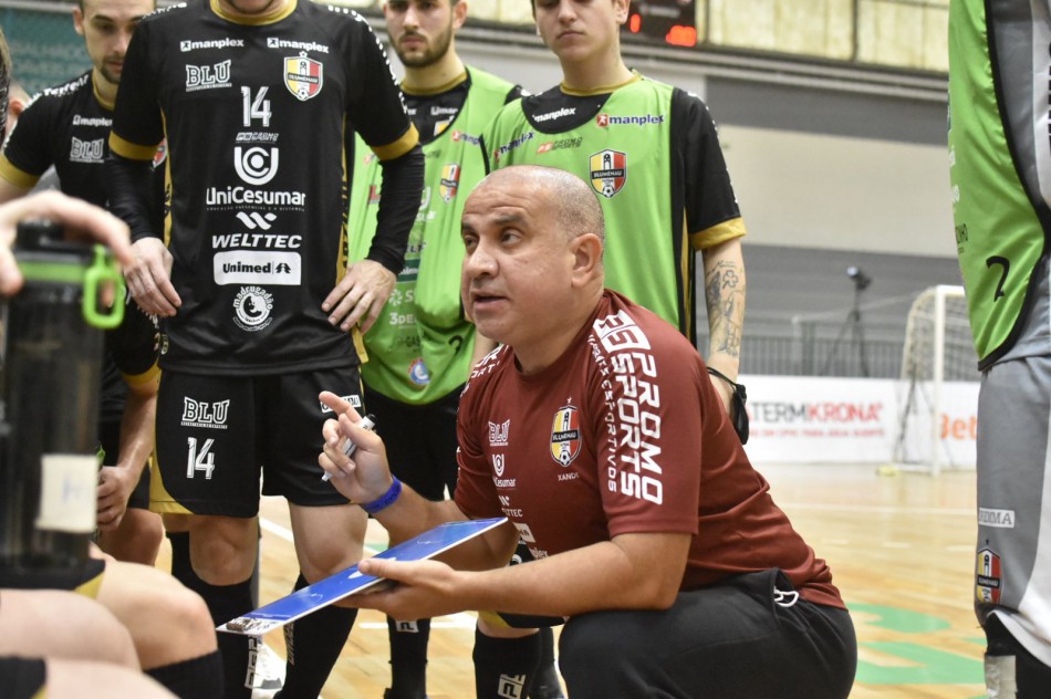 Blumenau Futsal conhece adversário nos playoffs da Liga Nacional