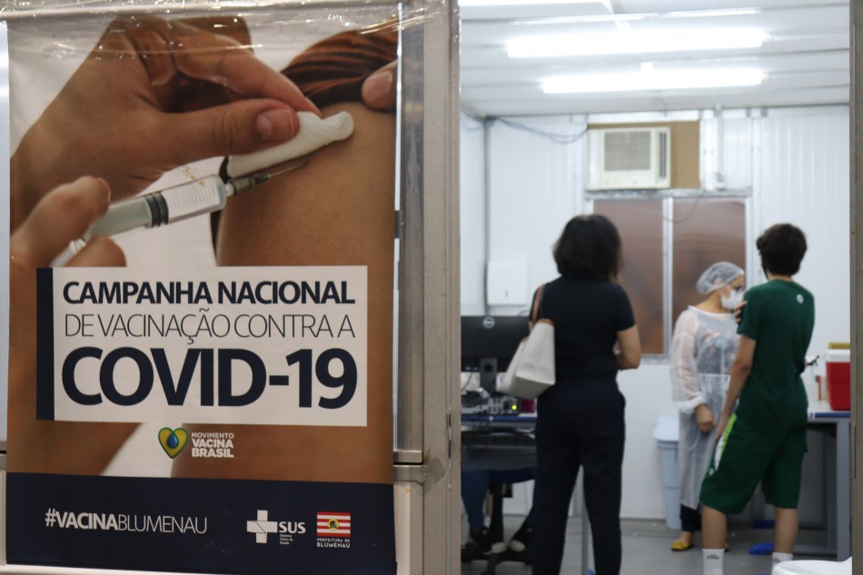 Blumenau intensifica ações de vacinação contra Covid-19 para segunda dose em atraso