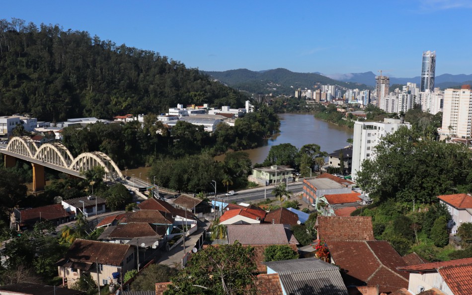 Prefeitura e Udesc firmam parceria para criação de ferramenta de gestão e transparência