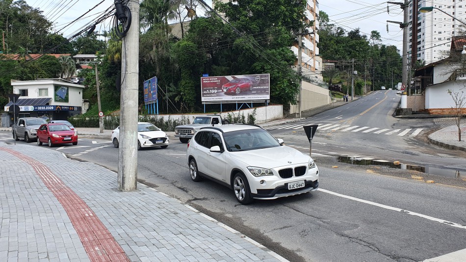 Primeiro trecho da Rua Bahia já dispõe de novas calçadas