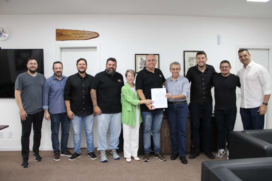 Prefeitura repassa subvenção para Liga Blumenauense dos Gincaneiros