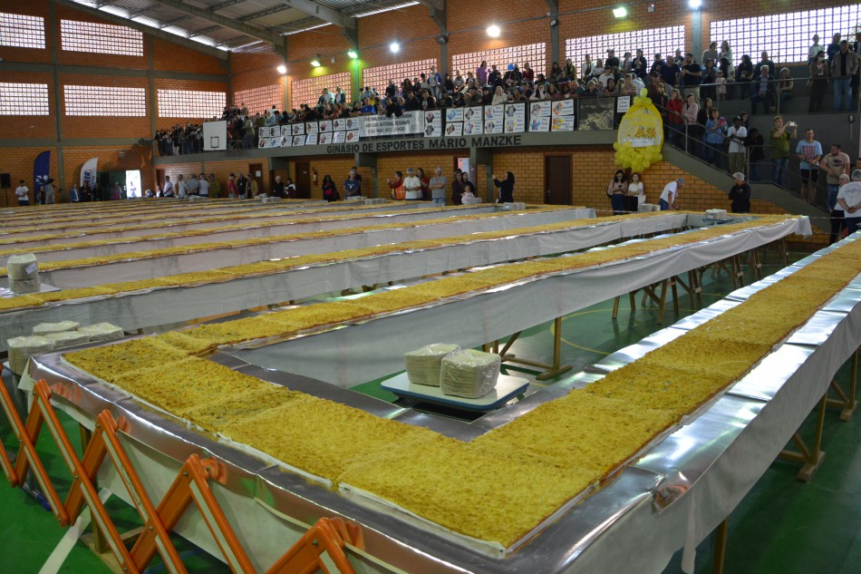 Cuca de Blumenau é certificada oficialmente como a maior do Brasil
