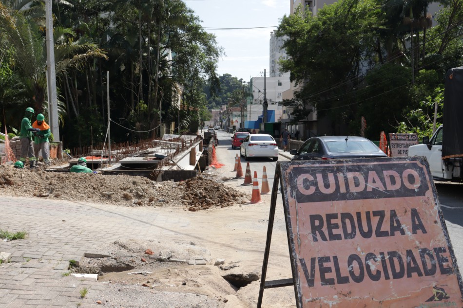 Ponte da Rua Paraíba terá vigas concretadas nesse sábado, dia 13