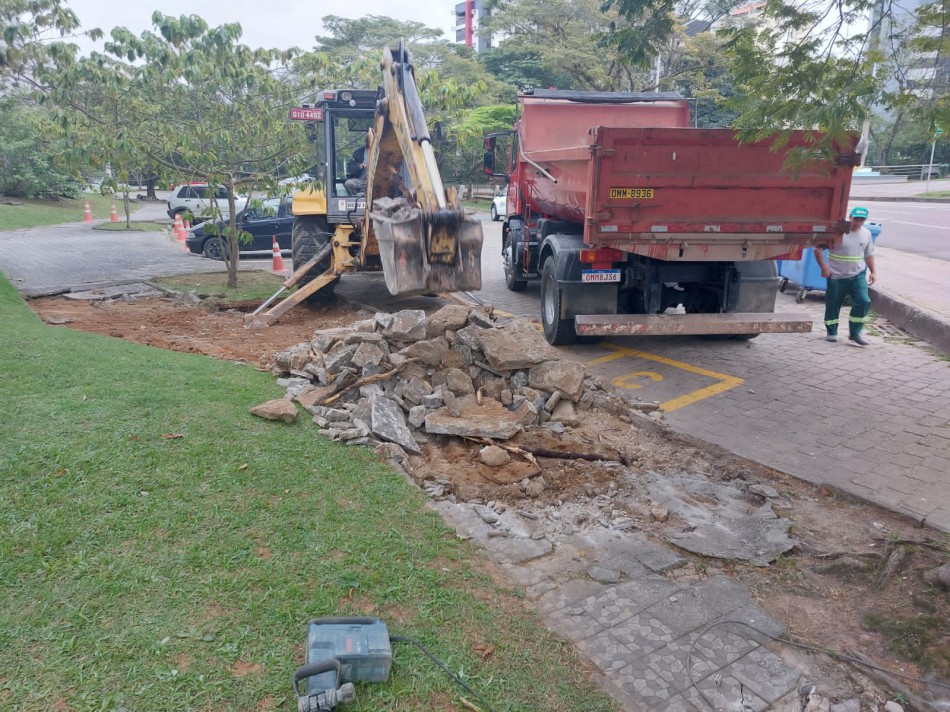 Município inicia recuperação da Praça Victor Konder nesta semana