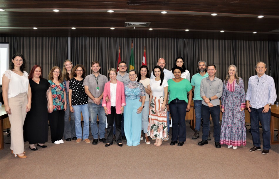Prefeitura de Blumenau empossa novos conselheiros do Combea - biênio 2023/2025