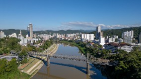Maratona Internacional de Blumenau provoca alterações no trânsito durante o fim de semana