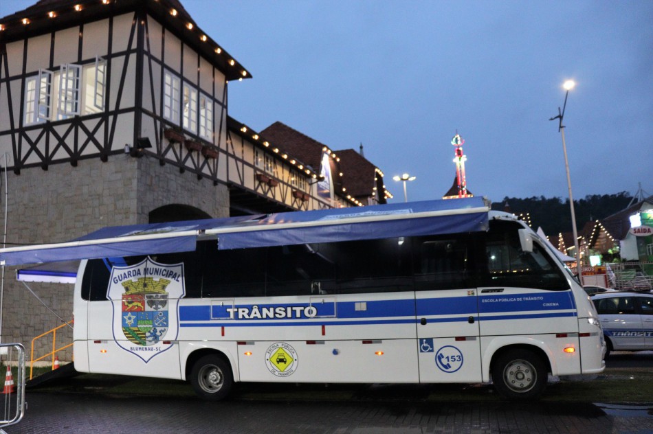 Oktober Segura orienta cerca de 600 pessoas durante a 38ª Oktoberfest