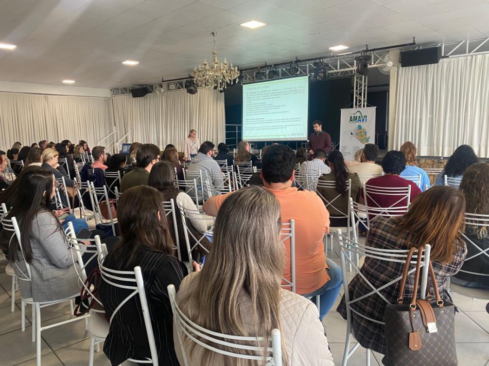 Servidores da Semudes participam de encontro sobre Plano de Apoio Técnico do Estado