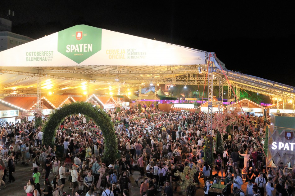 Oktoberfest no feriado: confira dicas para aproveitar o melhor da festa