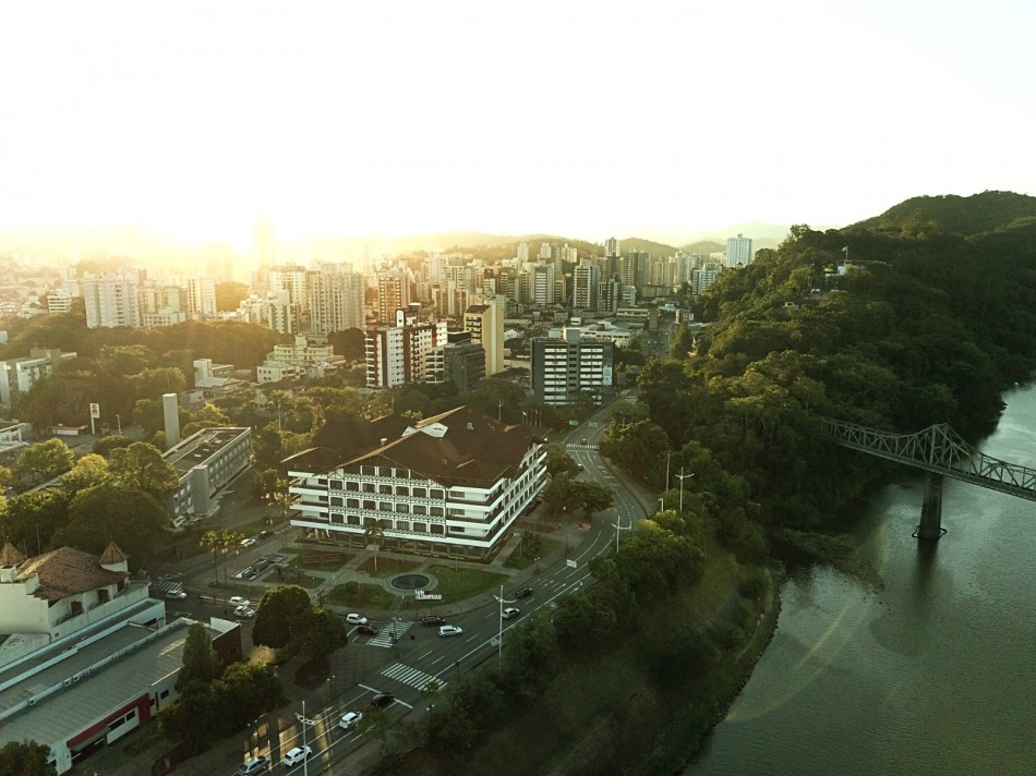 Cadastur passa a ser requisito para cadastro mobiliário de prestadores de serviços turísticos de Blumenau