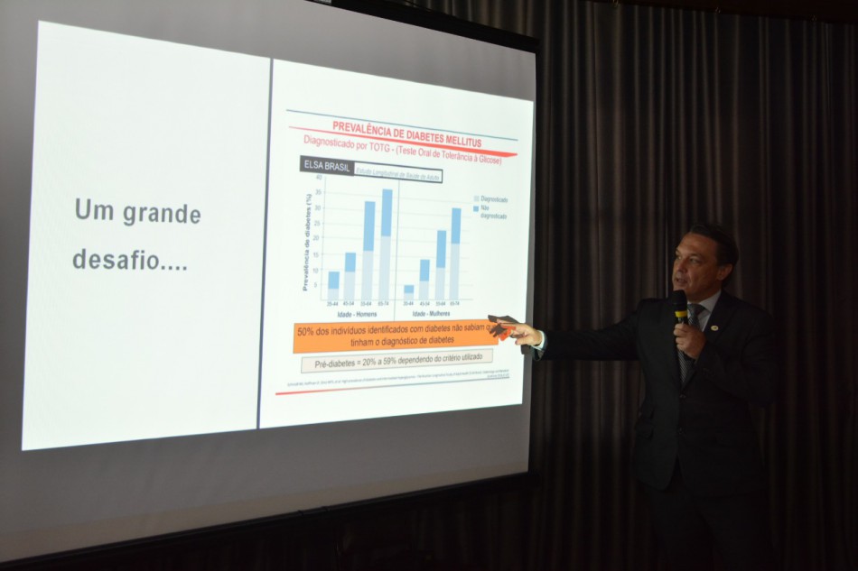 Palestra sobre "prevenção, diagnóstico e tratamento" marca a abertura da Semana Municipal de Conscientização do Diabetes