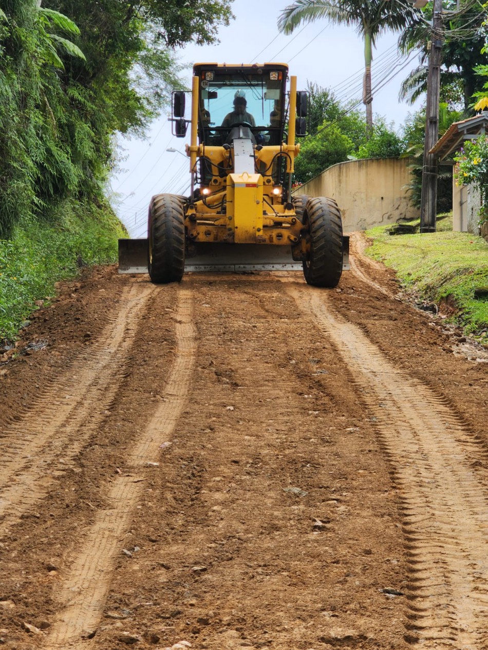 Seurb realiza manutenções em várias regiões do município