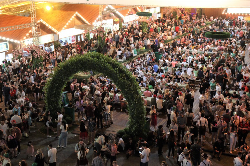 Hering é novamente patrocinadora da Oktoberfest Blumenau com a Cota Verde