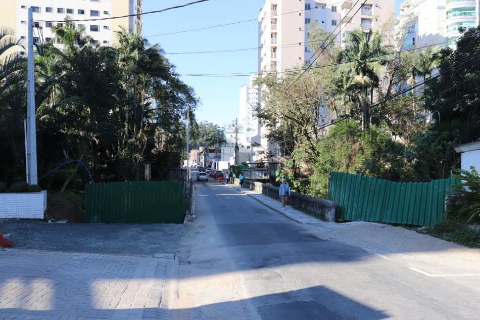 Ponte da Rua Paraíba tem operação de lançamento de vigas no feriado de quarta-feira