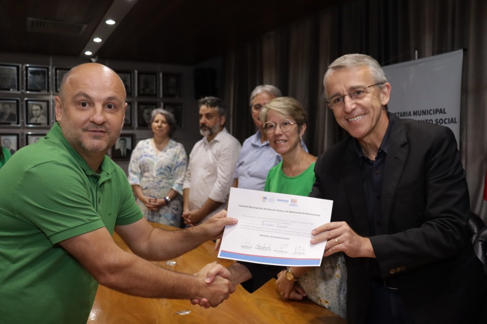 Novos conselheiros tutelares tomam posse para o quadriênio 2024-2028
