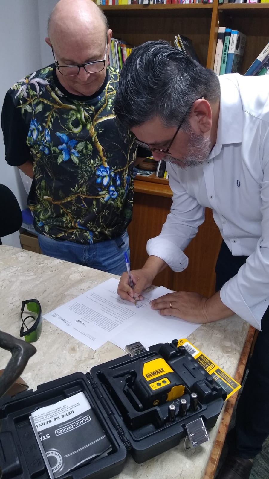 MAB ganha trena de marcação a laser