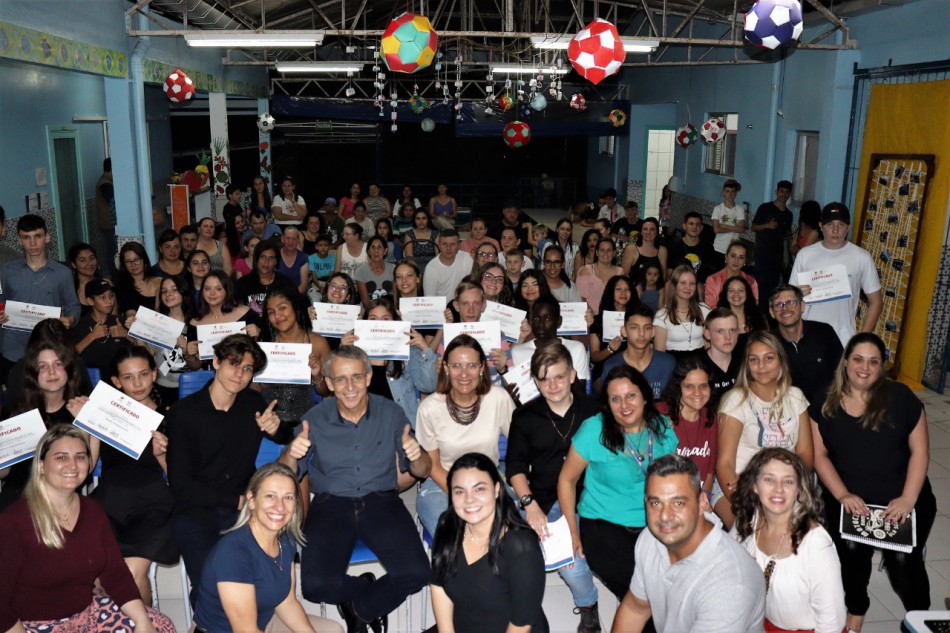 Semudes forma Grupo de Adolescentes do Cras VII