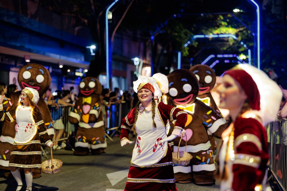 Último desfile na Rua Curt Hering ocorre nesta quarta-feira