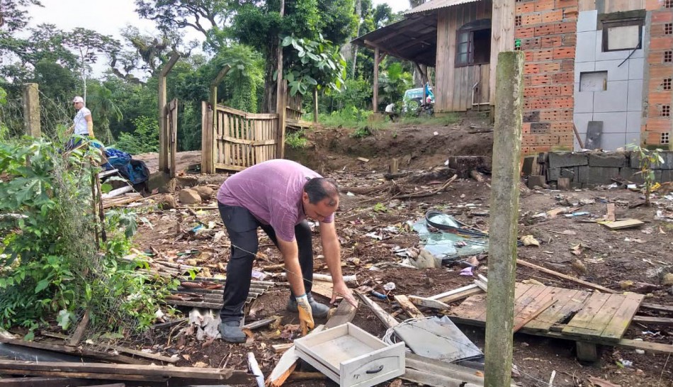 Mutirões contra a Dengue já recolheram mais de 180 toneladas de entulhos em Blumenau