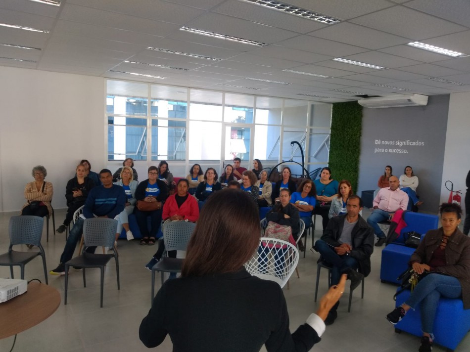 Usuários dos Cras Velha e Garcia participam do 1º Café com Sebrae